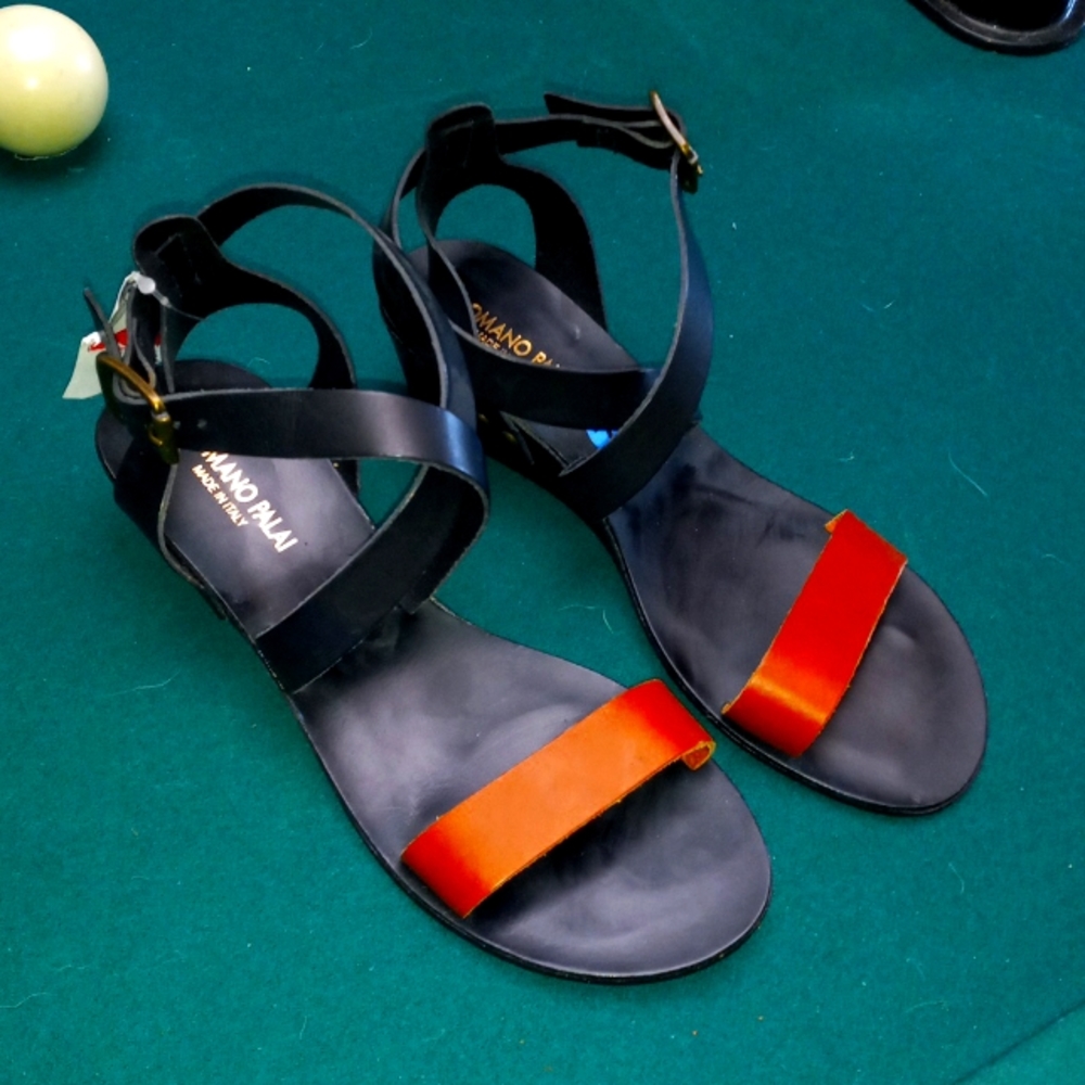 NWT Romano Palai Sandals